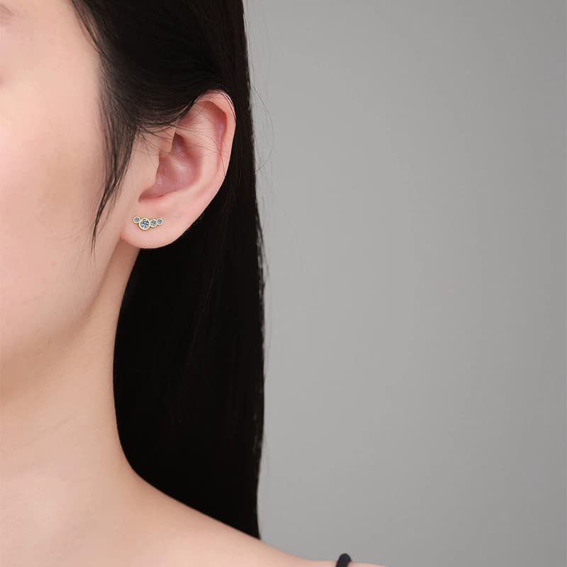 Sol Series · Graduated Three-Stone Stud Earrings — 925 Sterling Silver — image 2